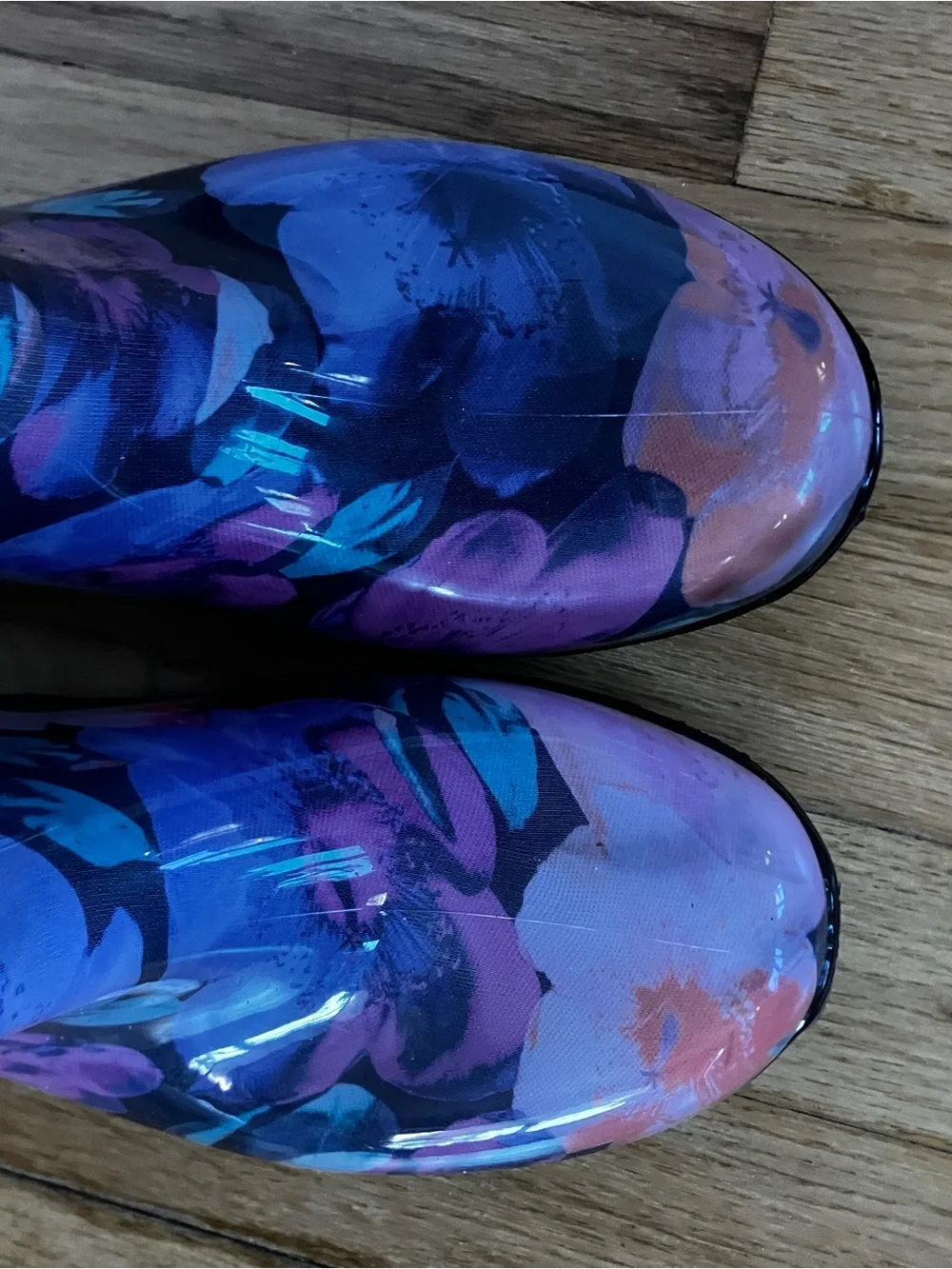BRAND NEW Kamik Heather Floral Tall Waterproof Rain Boots Size 7